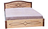 кровать Реноме подлокотник и задняя спинка изготовлены из МДФ с фрезерованым орнаментом.